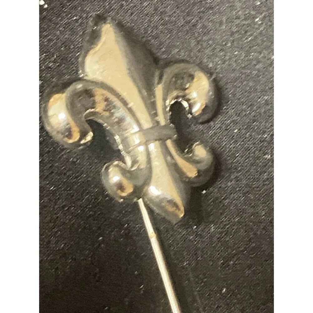 Vintage Fleur De Lis Stick Pin Lapel Pin Silver Tone French Lily Brooch Unisex